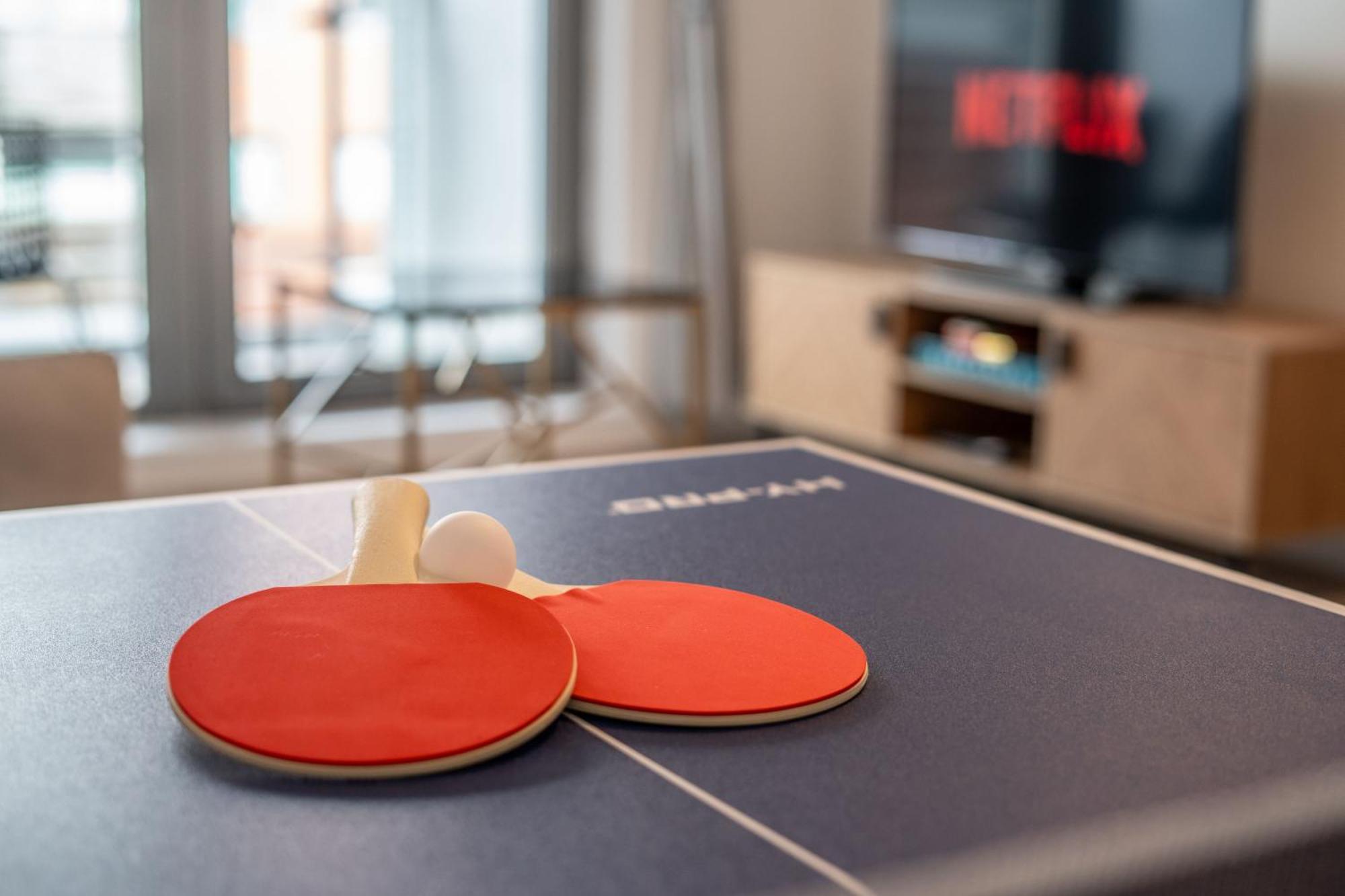 Central Suite Near Mailbox, King Bed, Ping Pong, Netflix, Sleeps 4 Birmingam Exterior foto