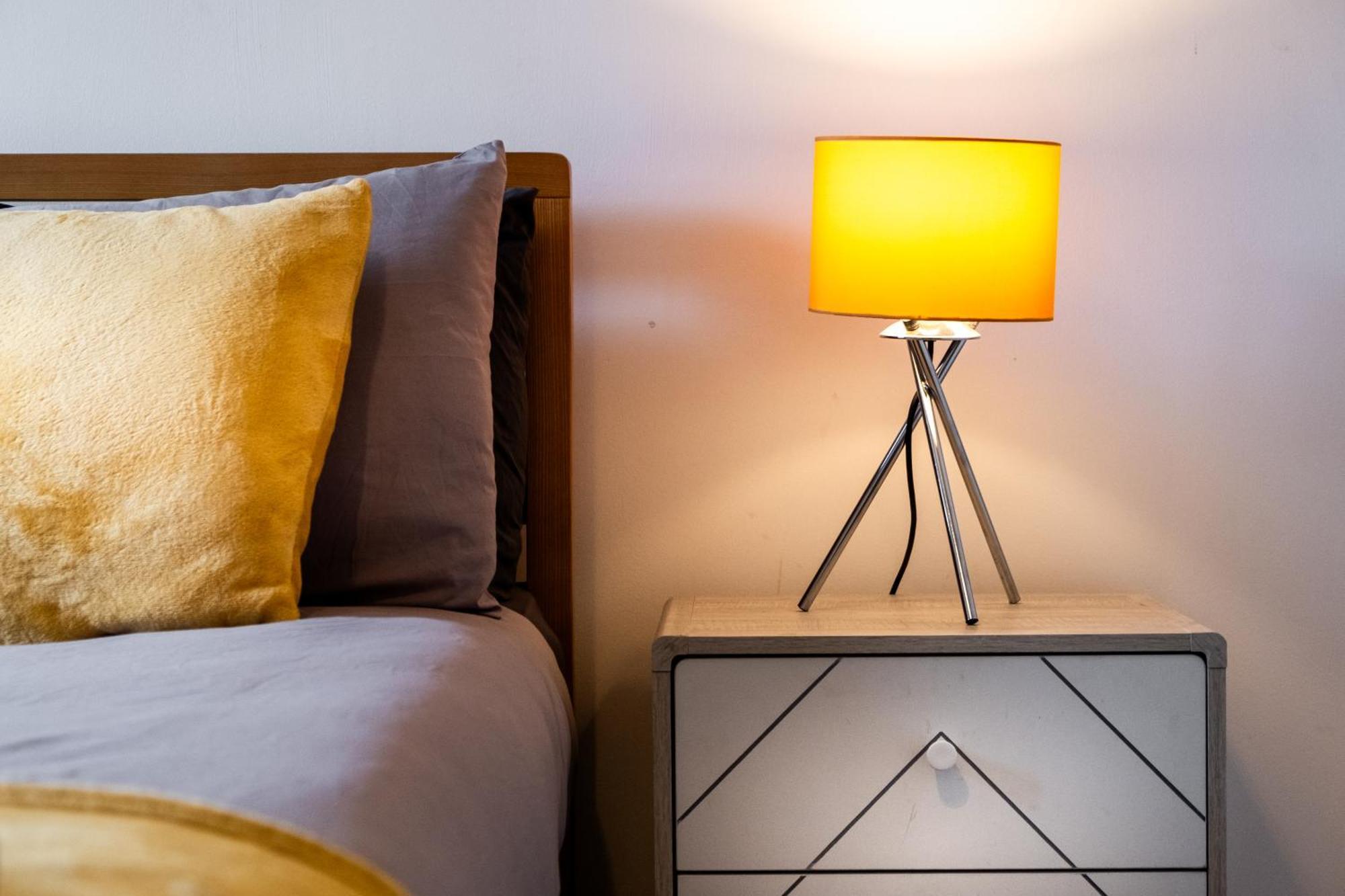 Central Suite Near Mailbox, King Bed, Ping Pong, Netflix, Sleeps 4 Birmingam Exterior foto