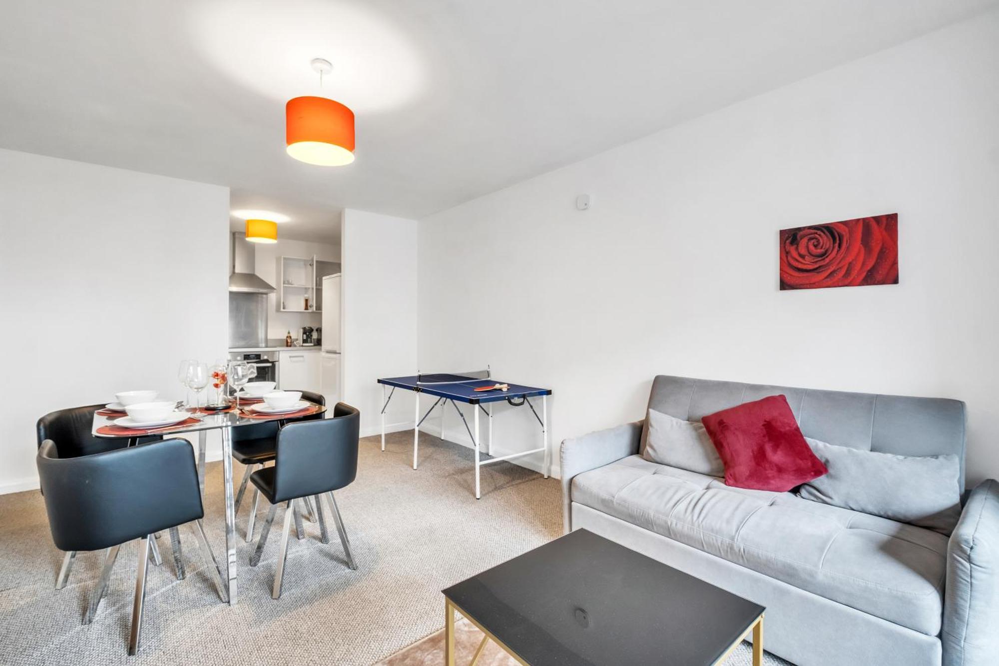 Central Suite Near Mailbox, King Bed, Ping Pong, Netflix, Sleeps 4 Birmingam Exterior foto