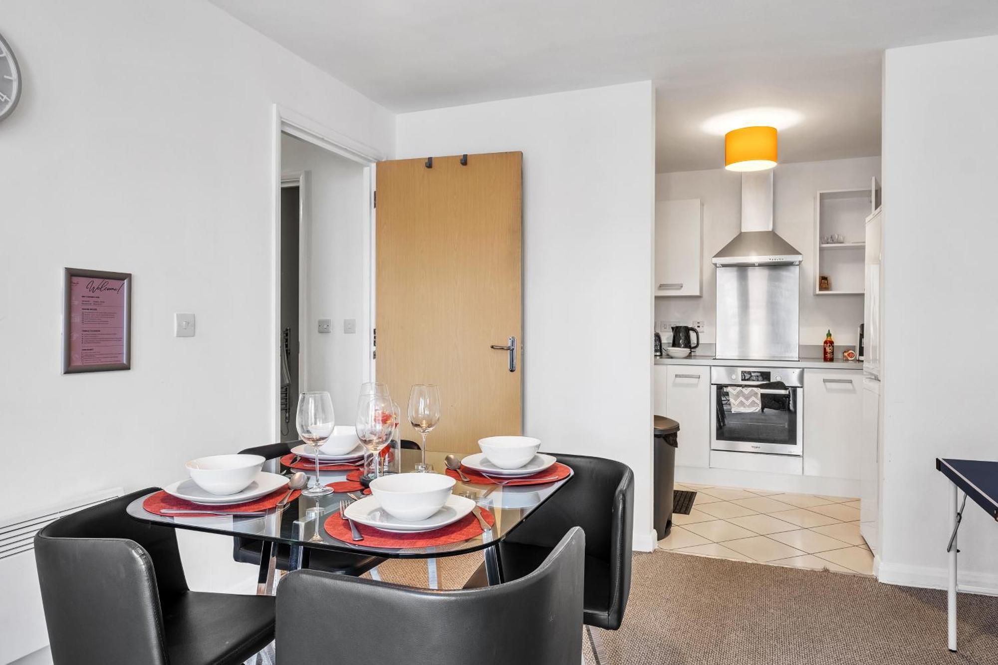 Central Suite Near Mailbox, King Bed, Ping Pong, Netflix, Sleeps 4 Birmingam Exterior foto